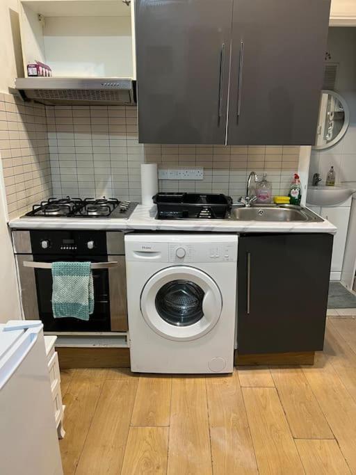 Flat In London-paddington Апартаменты *
